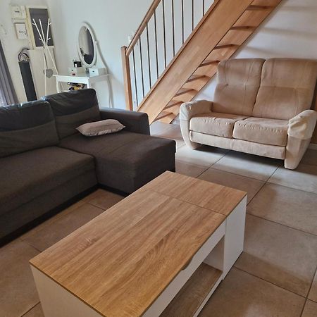 Petite maison meublée entre Avignon et Carpentras Morieres-les-Avignon Extérieur photo