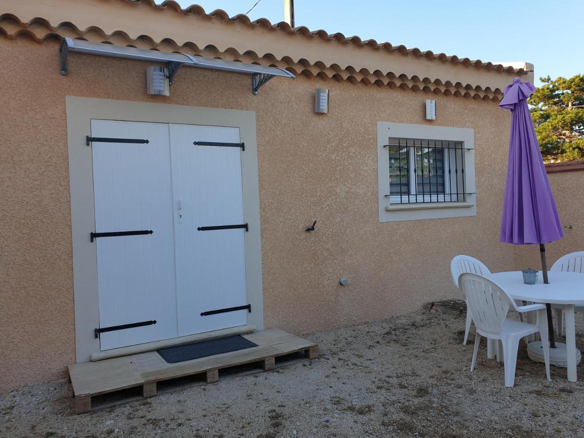Petite maison meublée entre Avignon et Carpentras Morieres-les-Avignon Extérieur photo